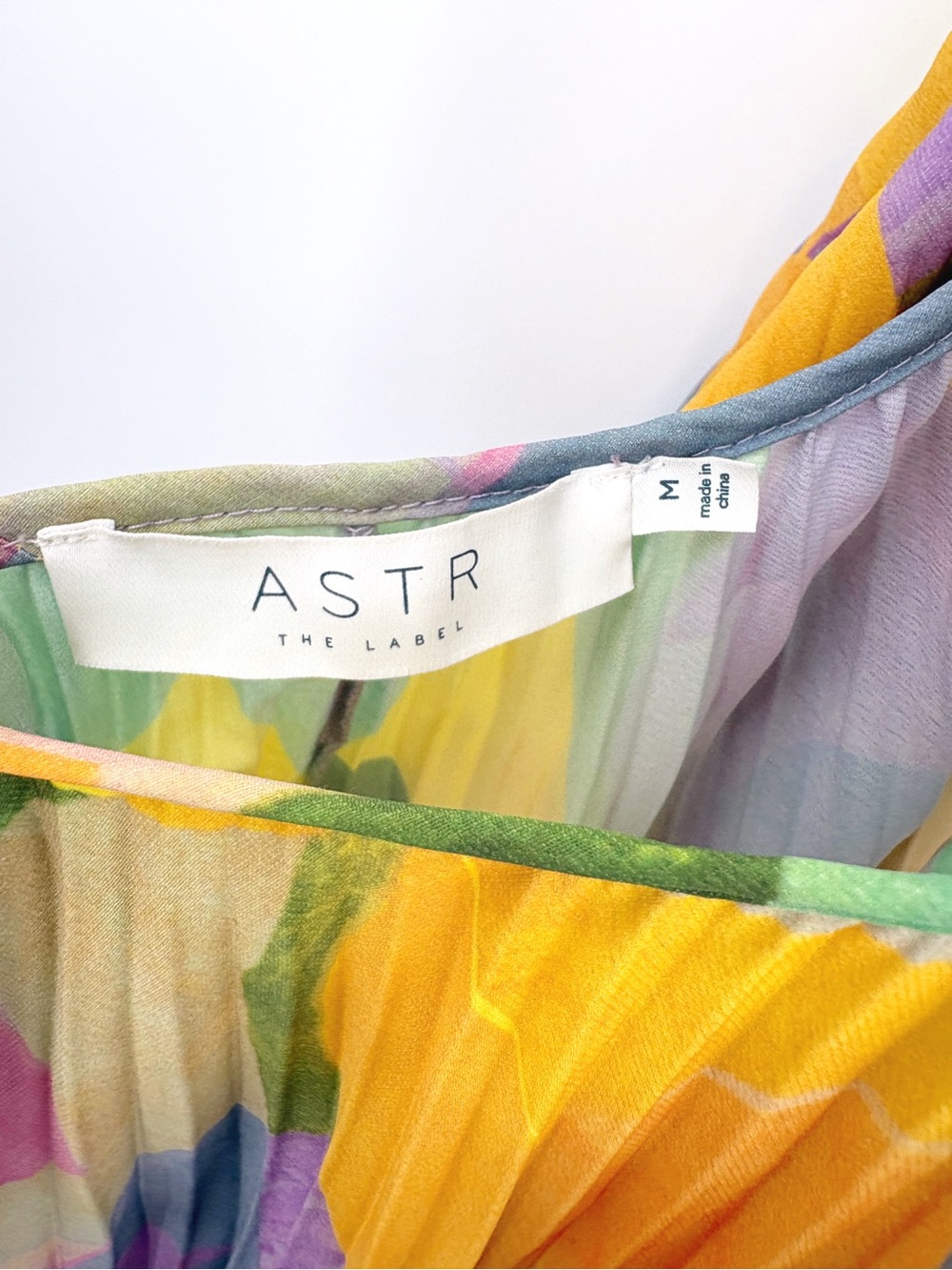 ASTR the Label Blythe Floral Midi Dress Yellow M - Picture 12 of 16